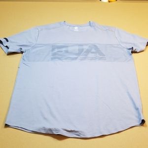 Under Armour T-shirt